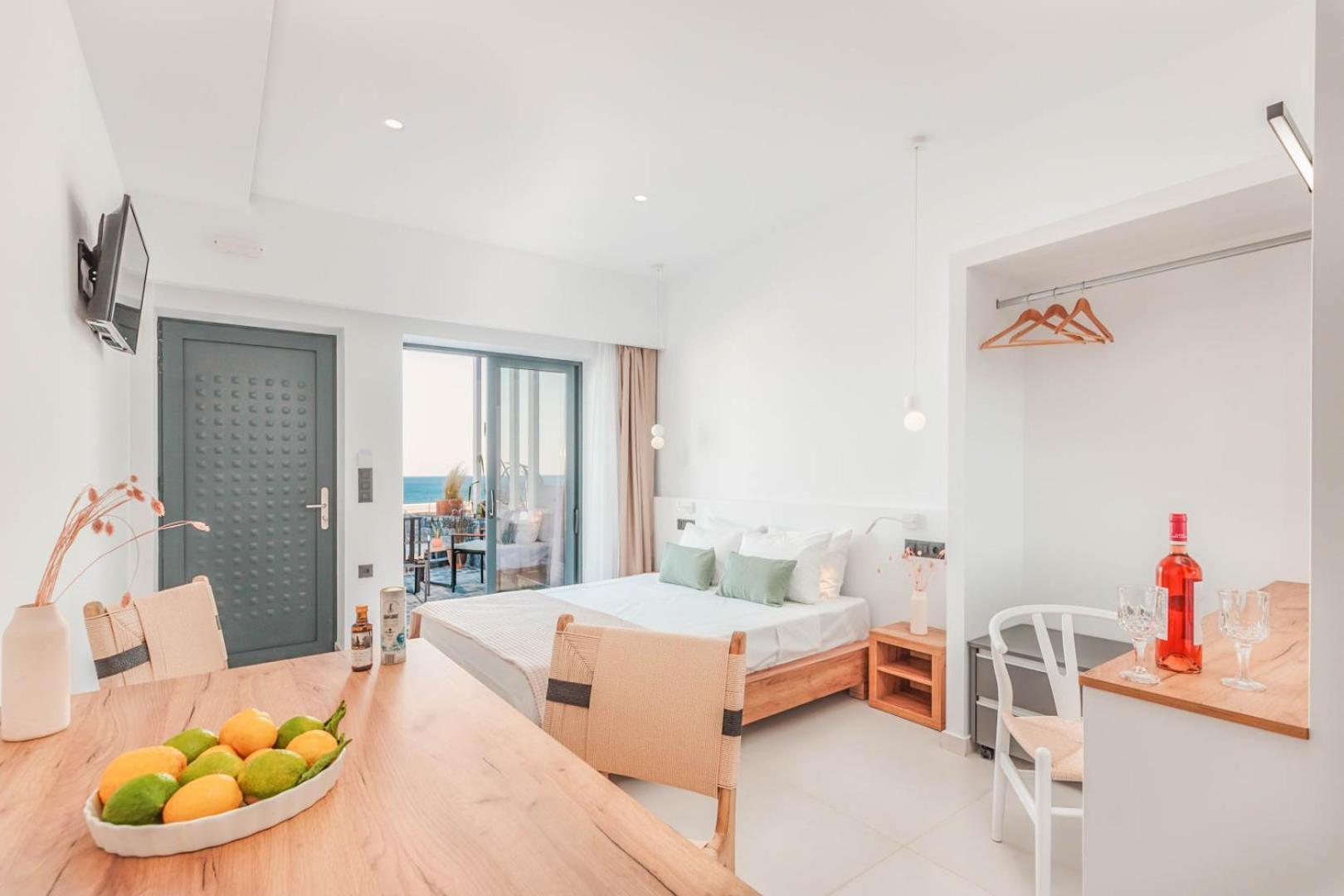 Plakakia Luxury Apartments Makry Gialos  Exterior photo