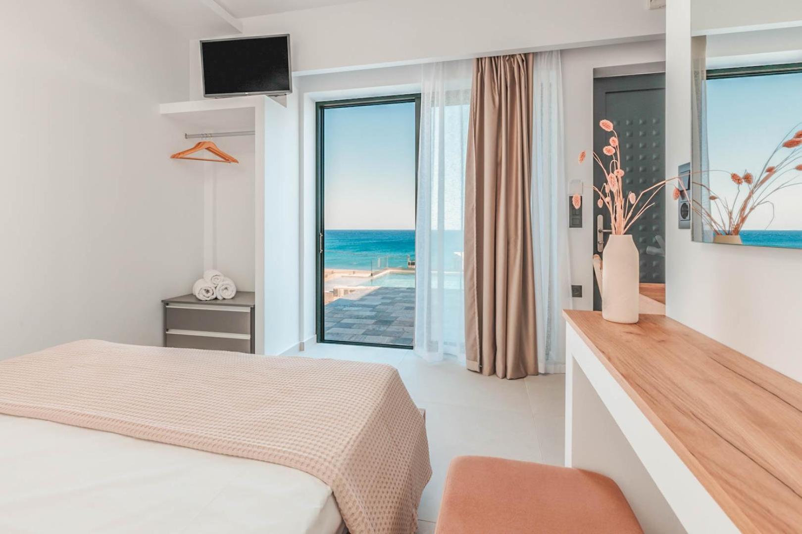 Plakakia Luxury Apartments Makry Gialos  Exterior photo