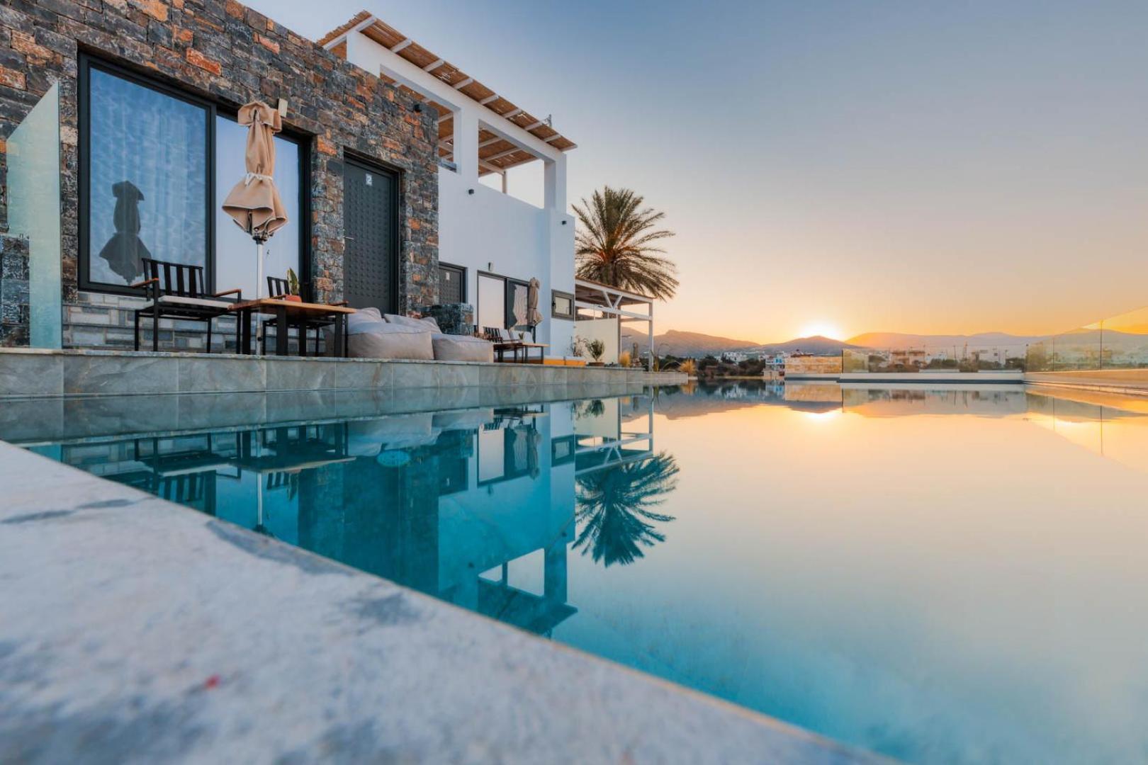 Plakakia Luxury Apartments Makry Gialos  Exterior photo