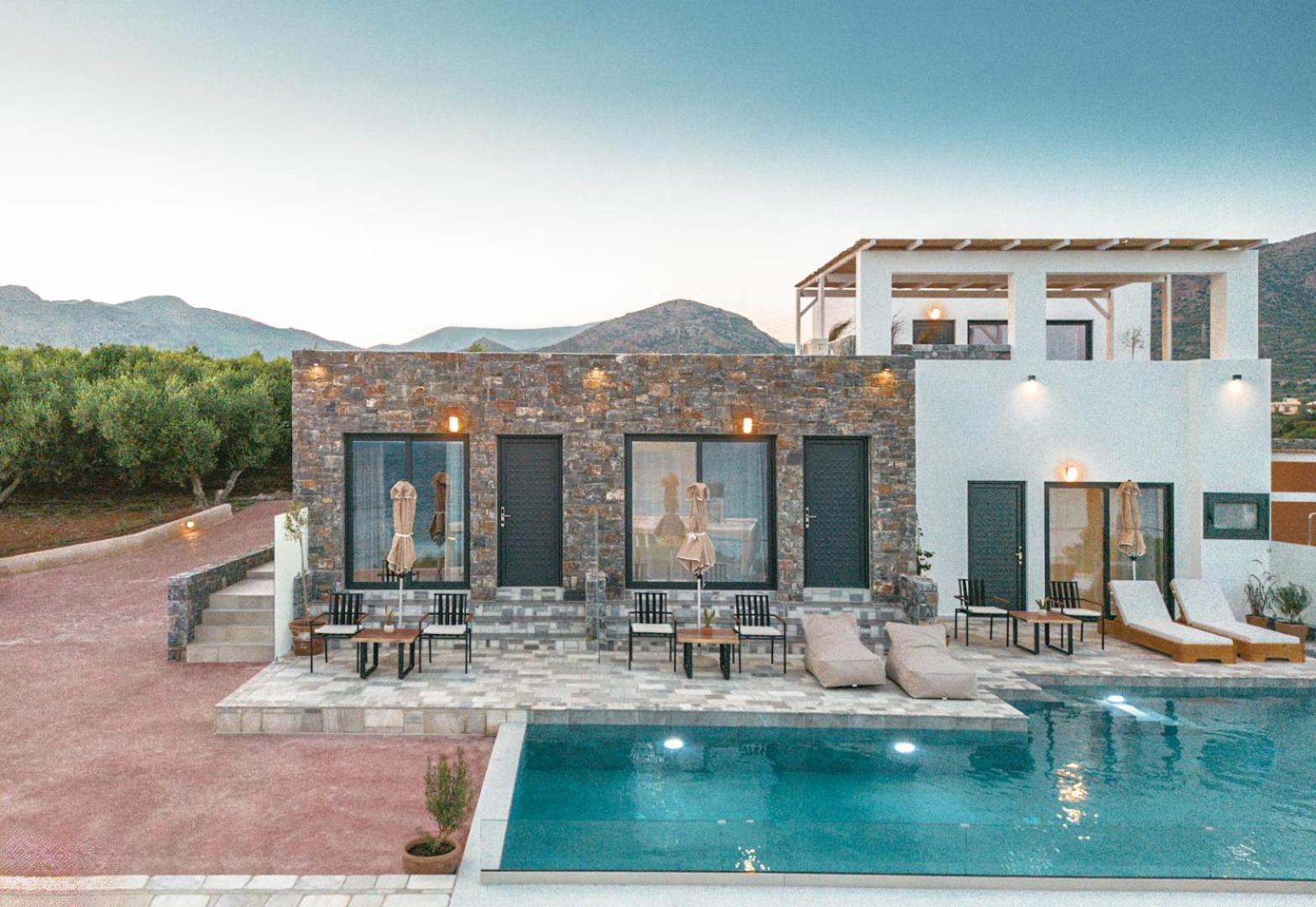 Plakakia Luxury Apartments Makry Gialos  Exterior photo