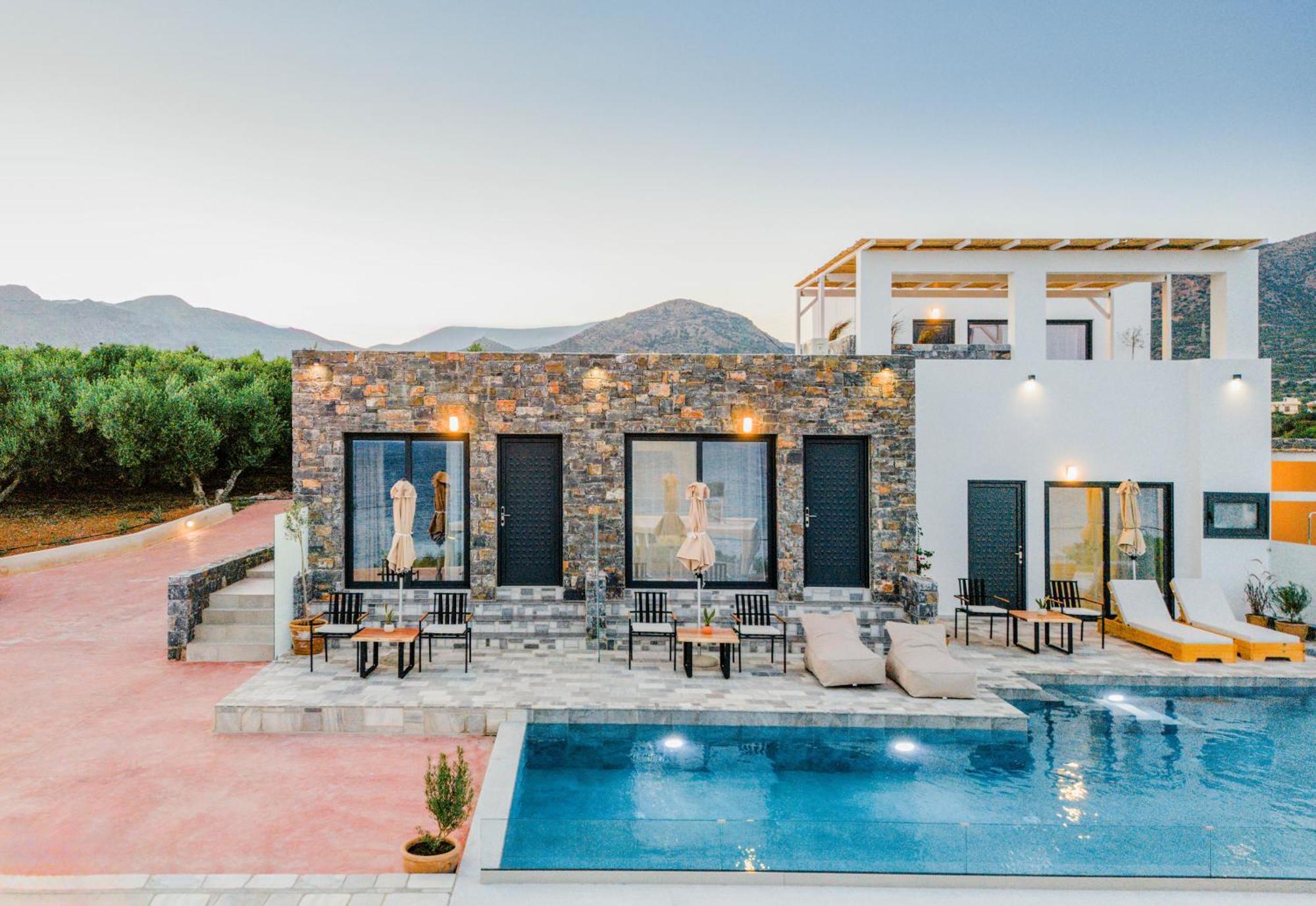 Plakakia Luxury Apartments Makry Gialos  Exterior photo