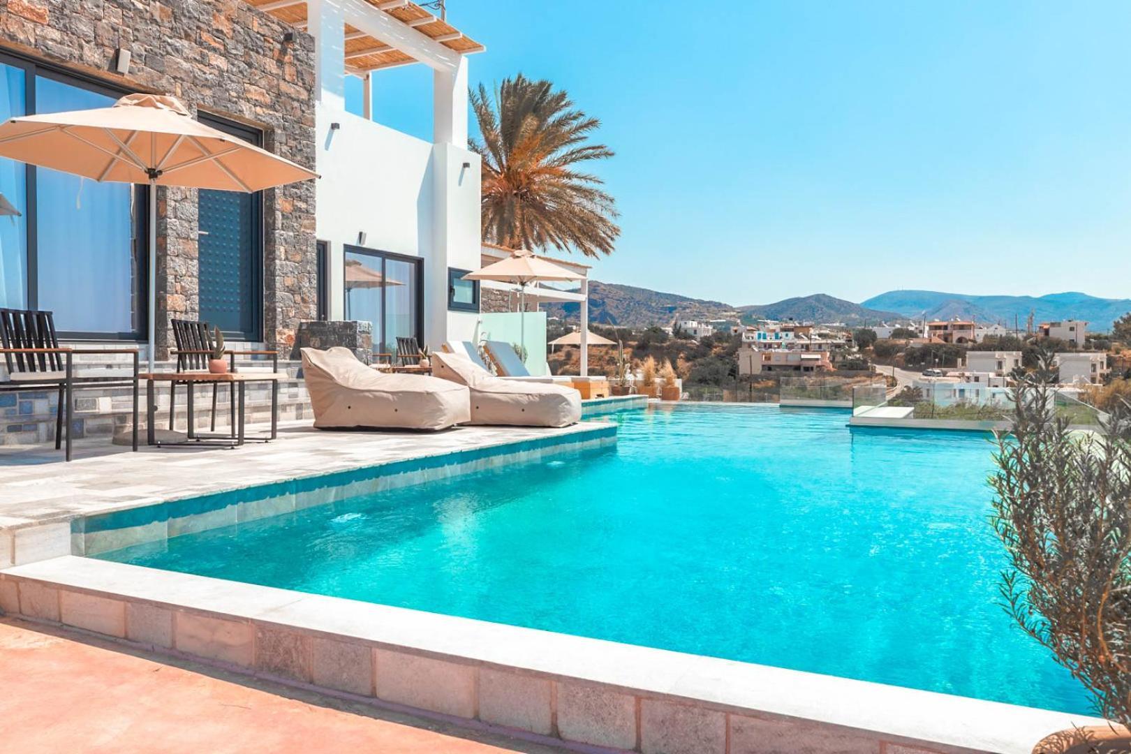 Plakakia Luxury Apartments Makry Gialos  Exterior photo